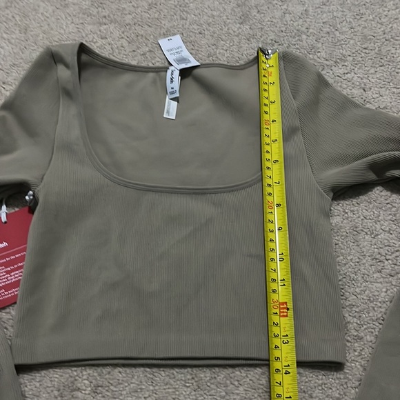 Sun Deh Top - Picture 7 of 11